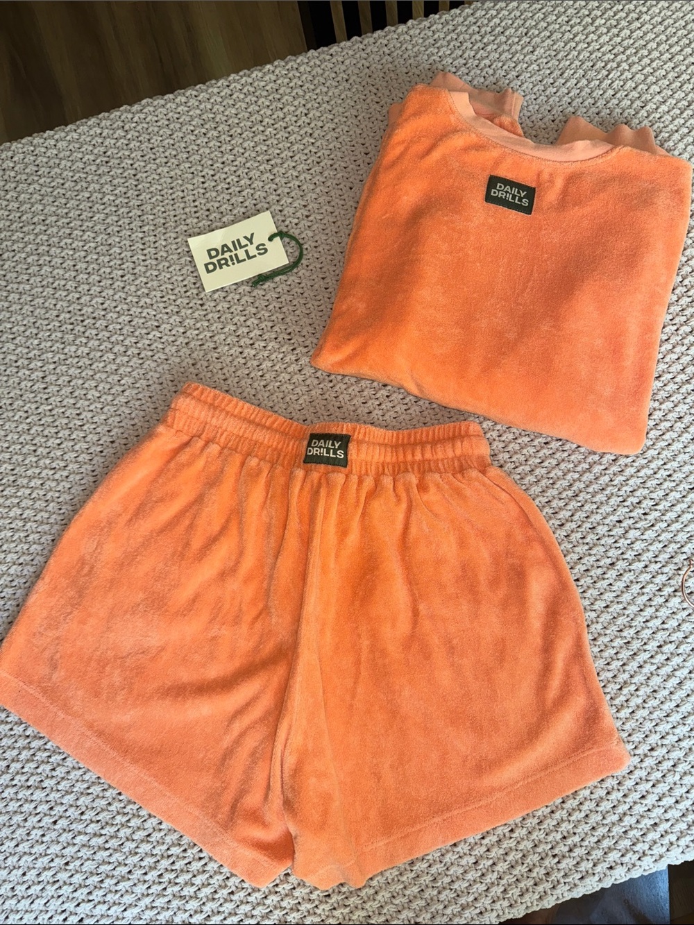 DAILY DRILLS Sold out Terry Cloth Set in the color TAJIN. Size XS/S. Like new!